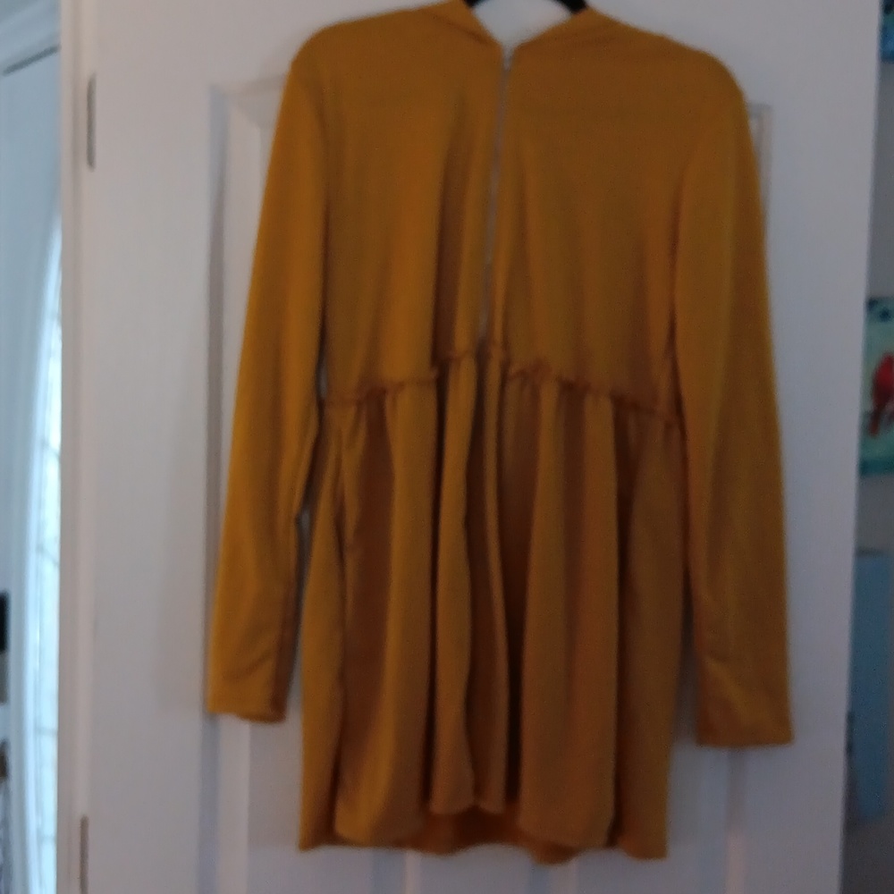 Tunic top with hoodie babydoll style size M nwot